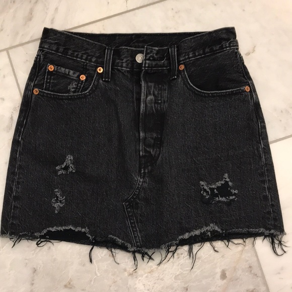 Levi's Dresses & Skirts - Levi’s black fray skirt mini midi wedgie vintage